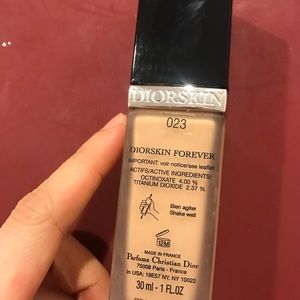Dior Makeup - Diorskin Forever Perfect Foundation Dior Makeup - Diorskin Forever Perfect Foundation